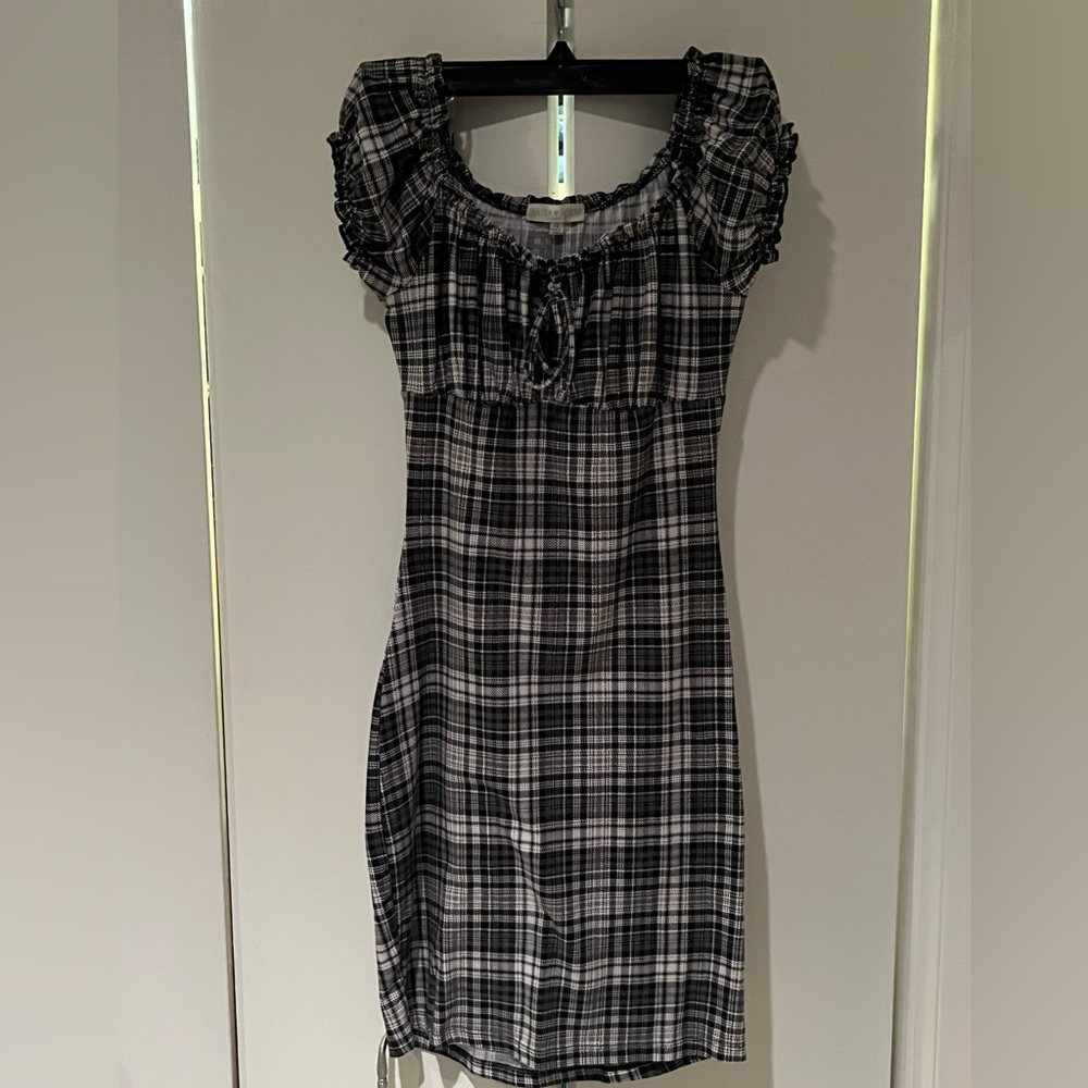 Like new stretch dress soft material